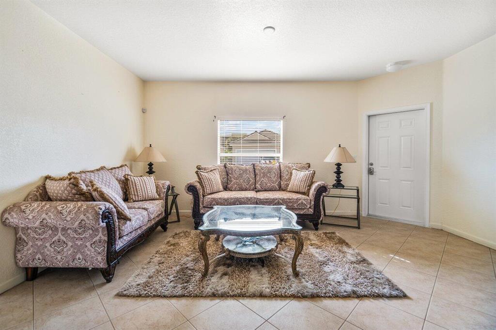 WILLOW LAKE REPLAT - Residential