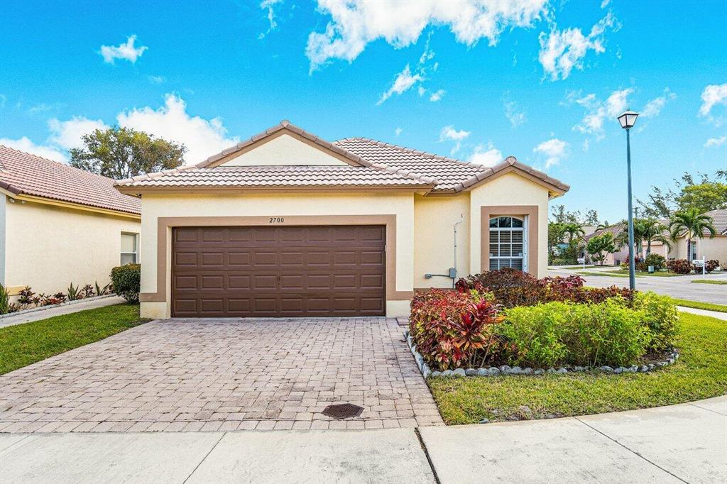 WILLOW LAKE REPLAT - Residential