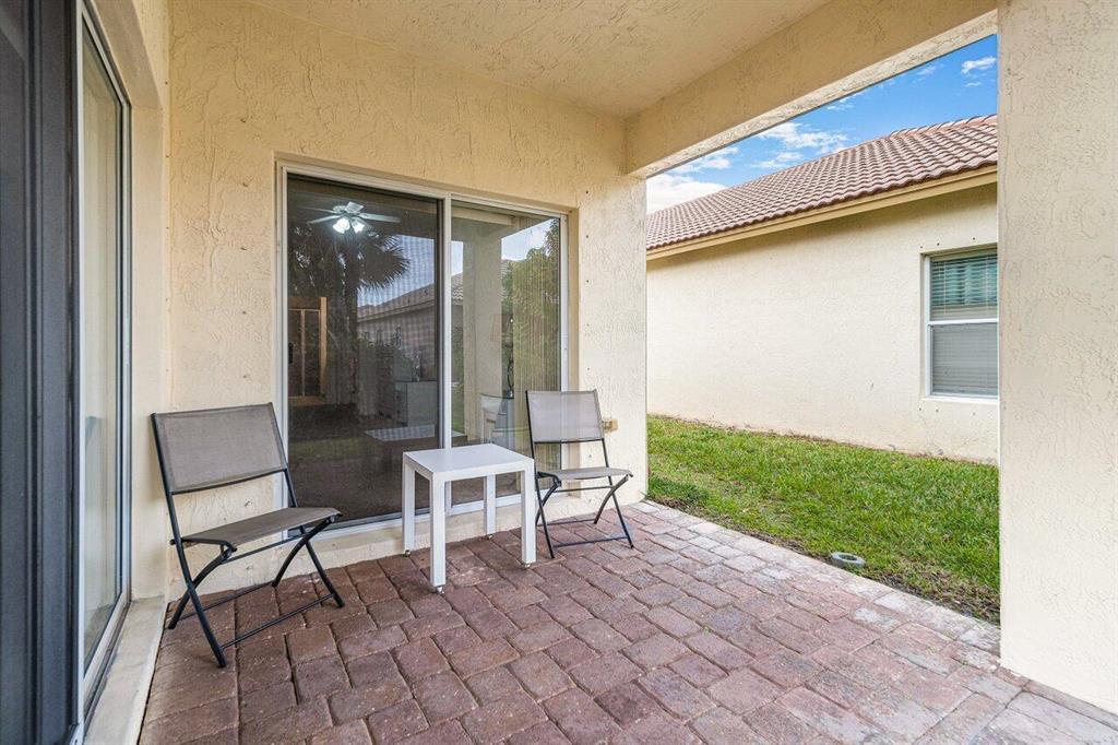 WILLOW LAKE REPLAT - Residential