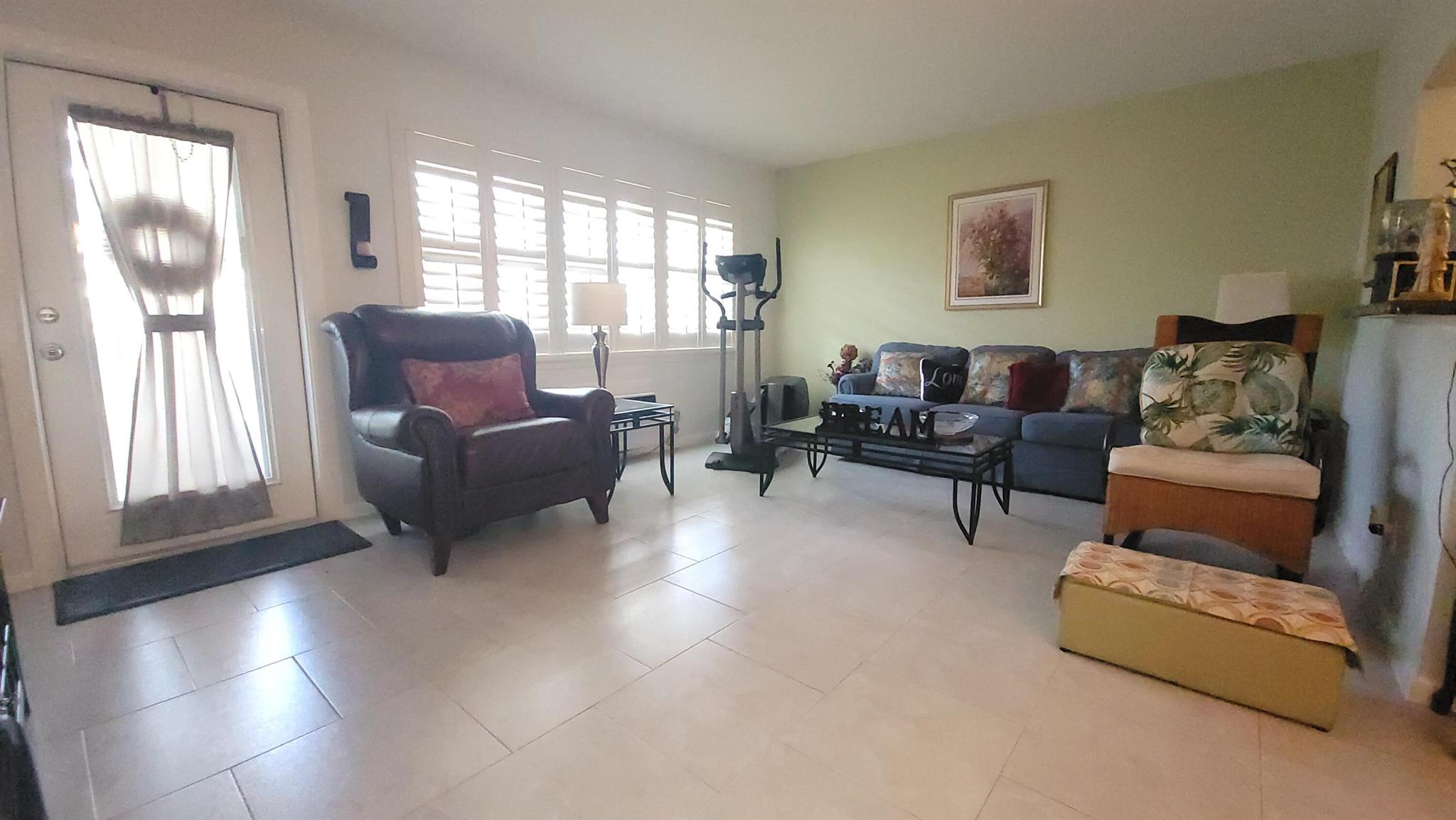 View photos, virtual tours, details... 402 Windsor R