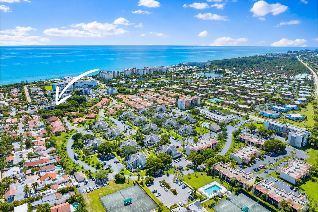 Photo of 1605 S Us Highway 1 #C401, Jupiter, FL 33477 (MLS # R11151703)