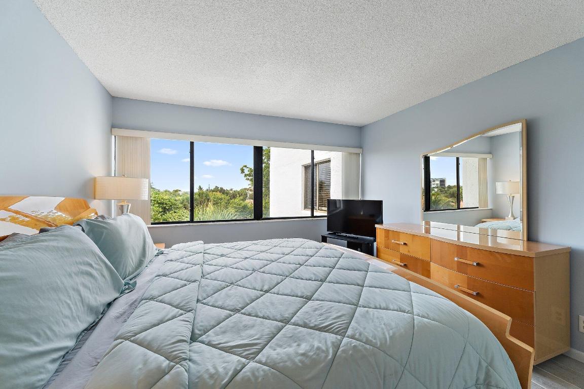 SEA RISE CONDO - Residential