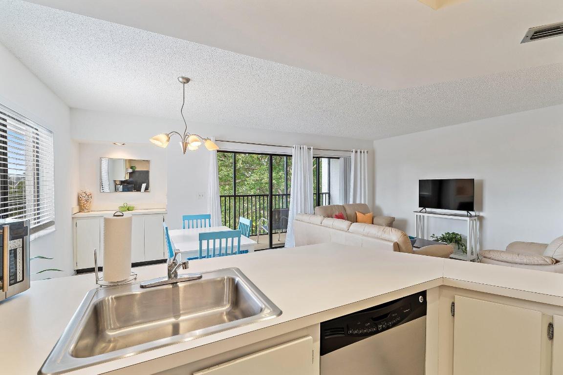 SEA RISE CONDO - Residential