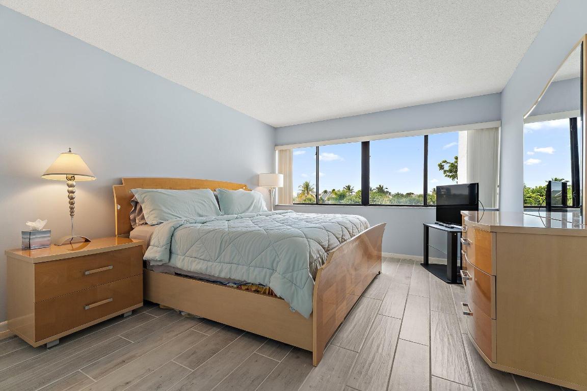 SEA RISE CONDO - Residential