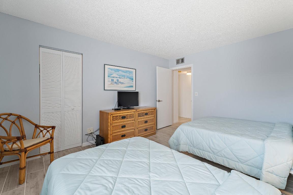 SEA RISE CONDO - Residential