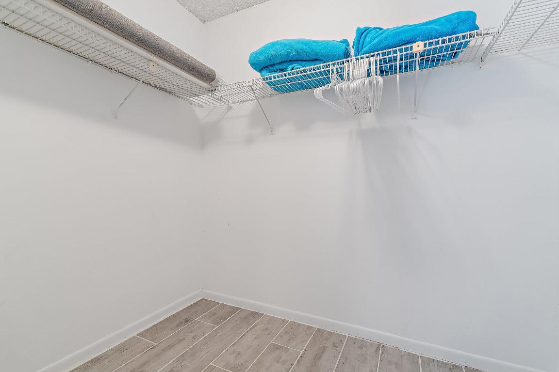 SEA RISE CONDO - Residential