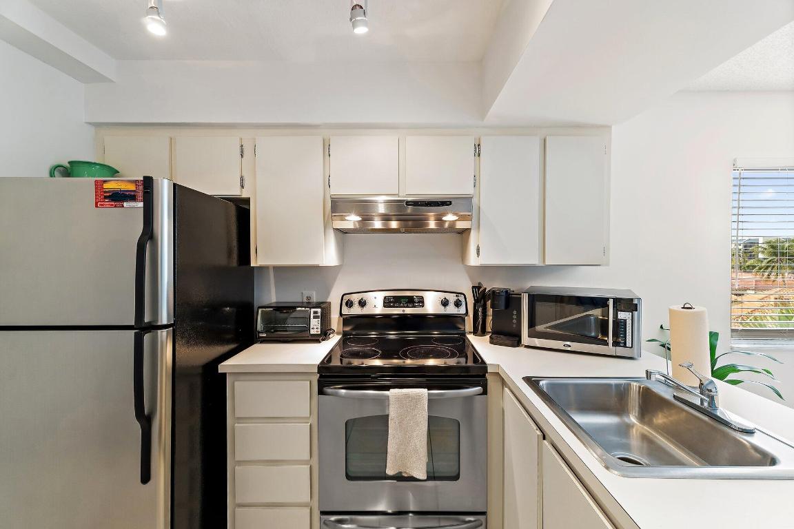 SEA RISE CONDO - Residential