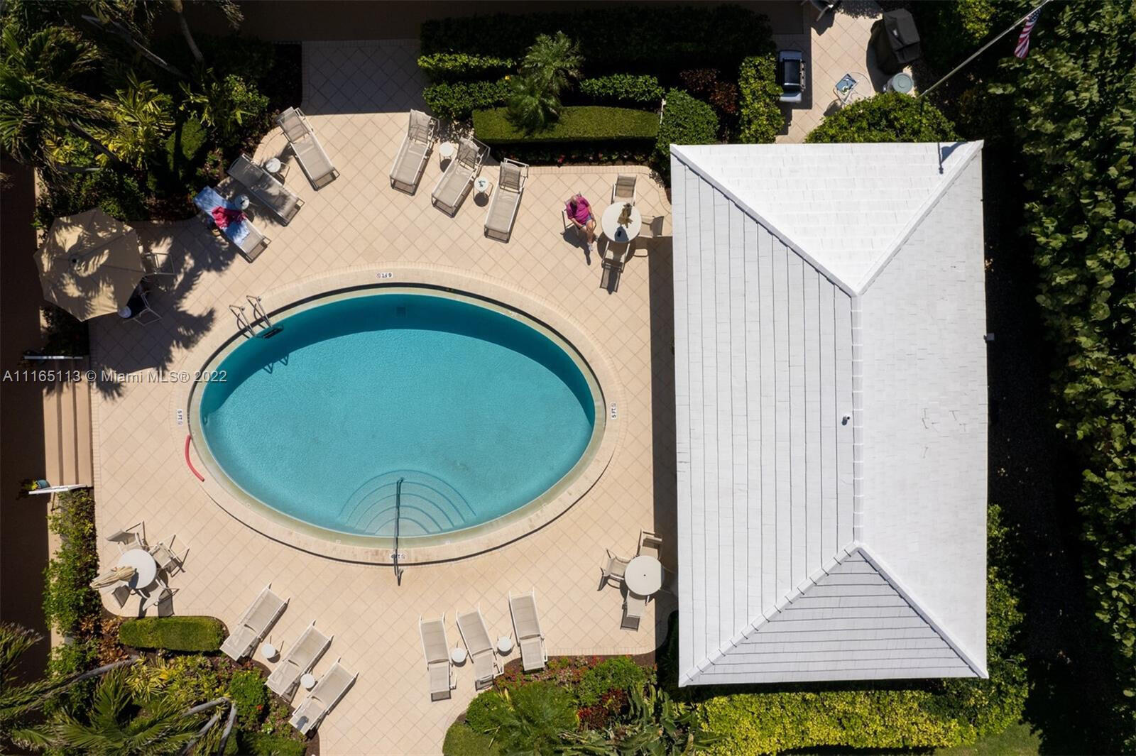 ISLAND HOUSE NORTHEAST CONDO APTS - Residential Lease