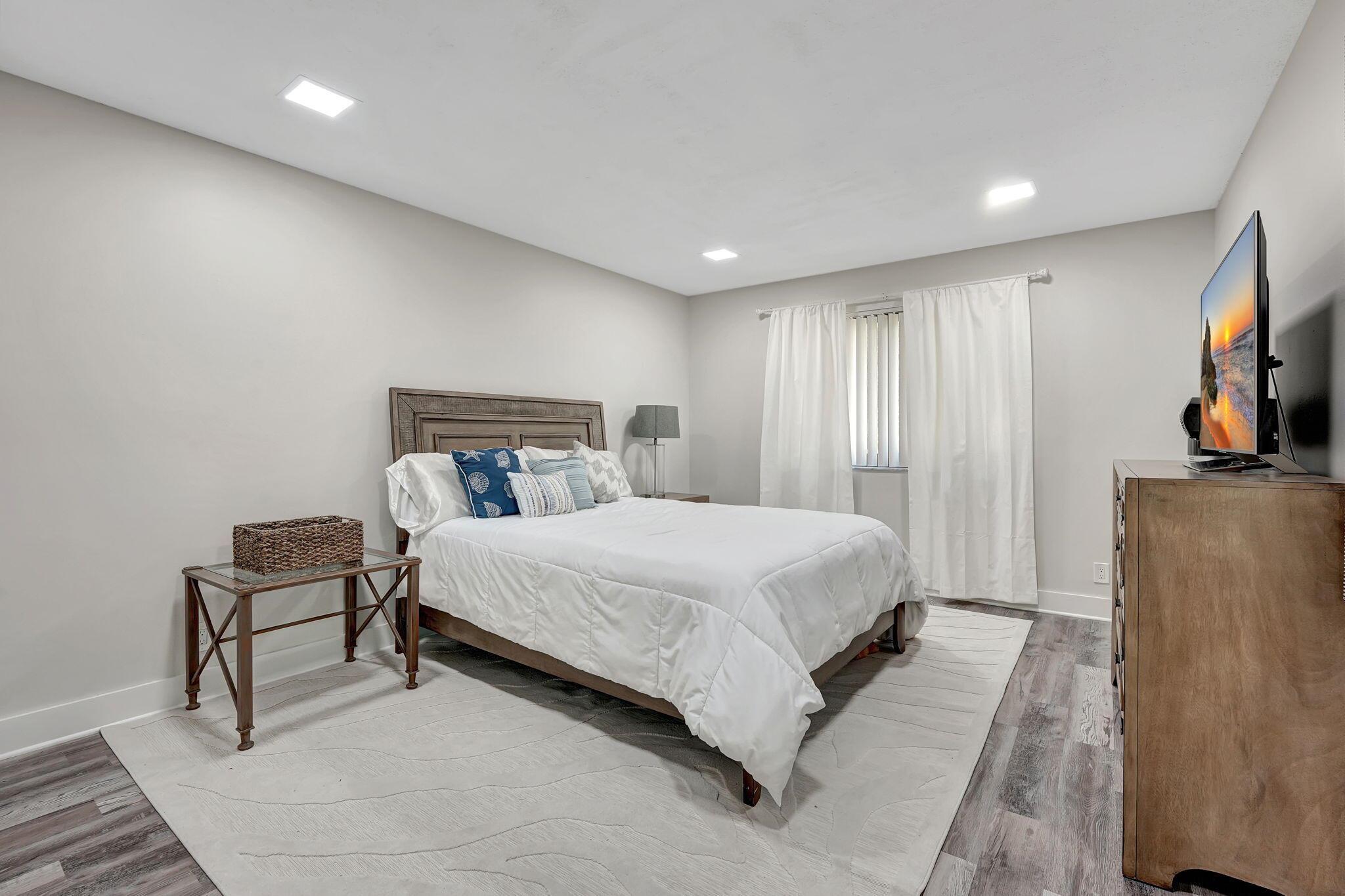 TARA GARDENS - Residential Lease