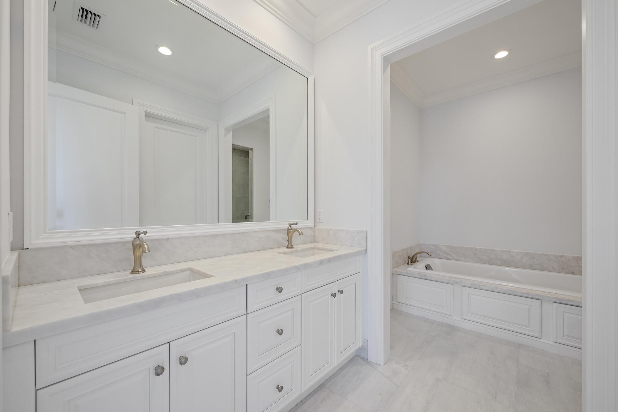 RITZ CARLTON GOLF CLUB & SPA POD B - Residential