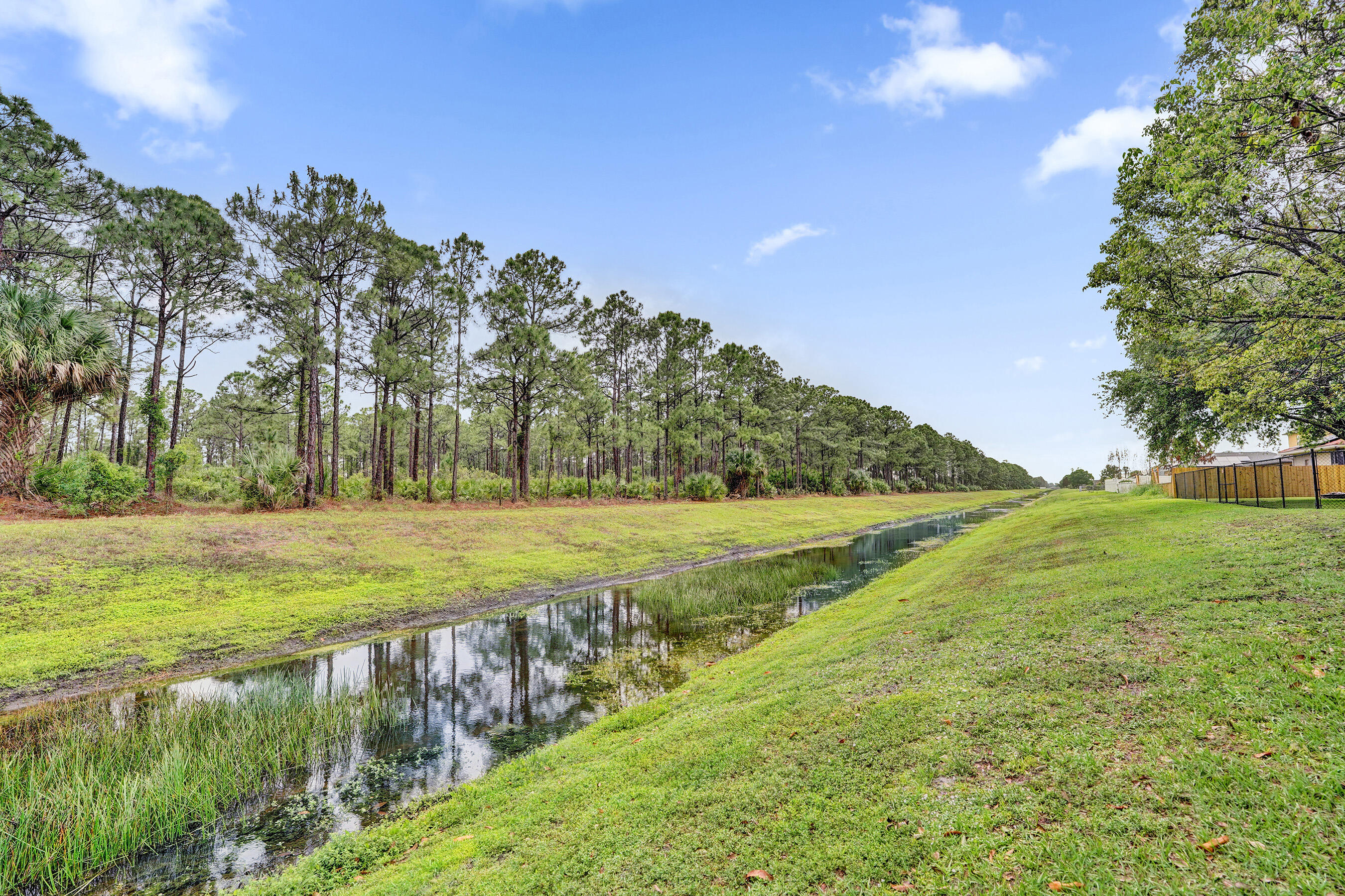 PORT ST LUCIE SECTION 44 - Residential