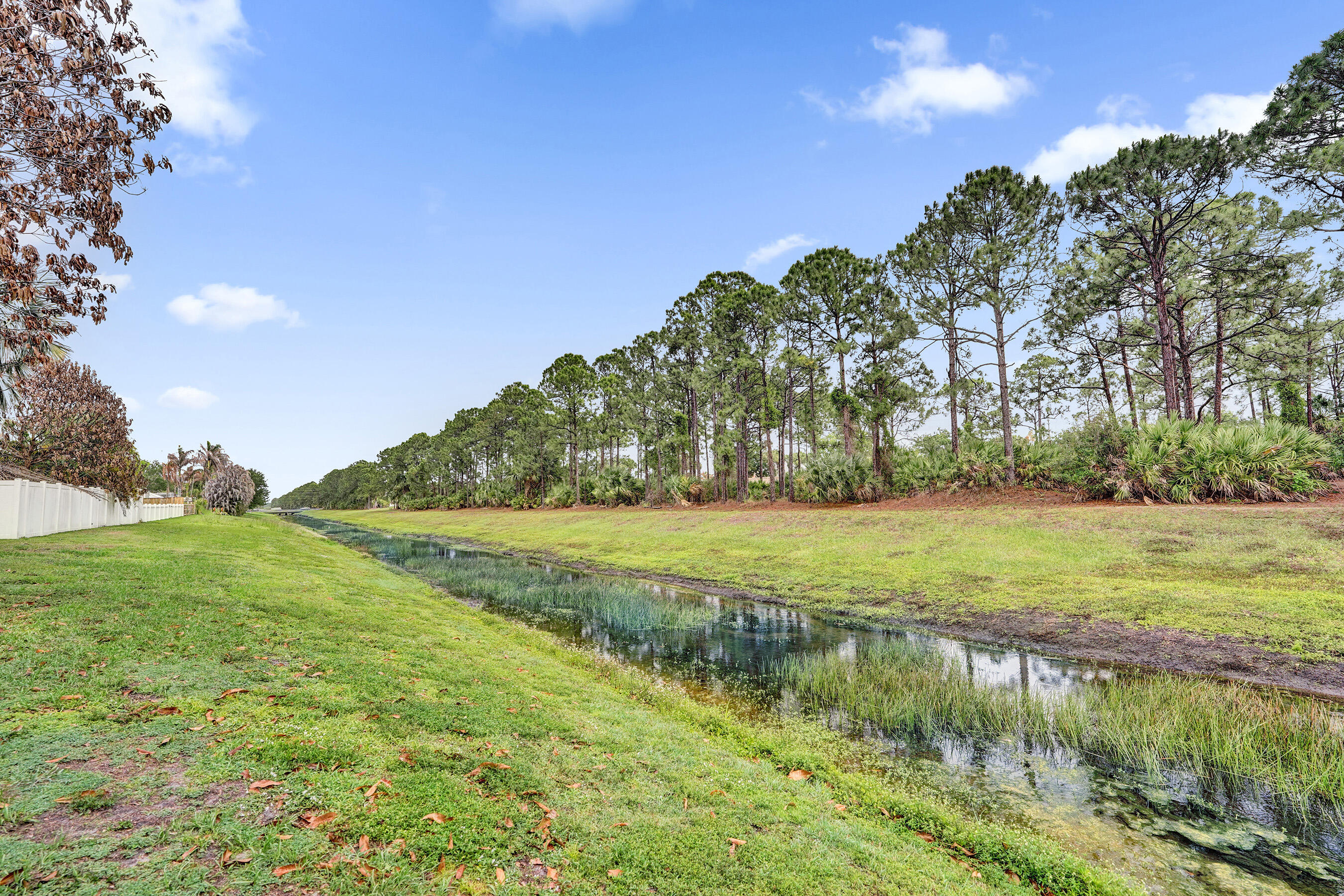 PORT ST LUCIE SECTION 44 - Residential