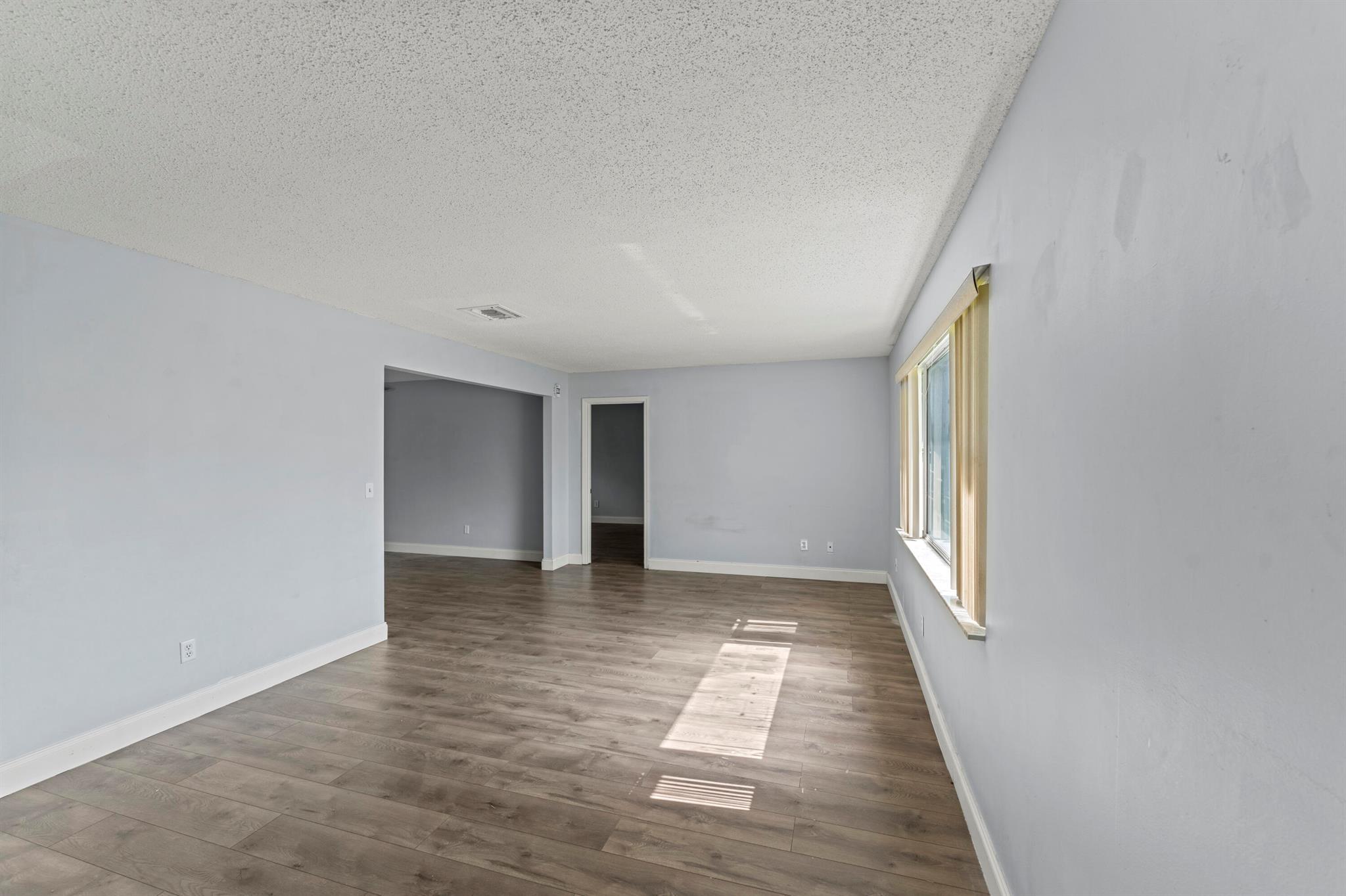 PORT ST LUCIE SECTION 27 - Residential