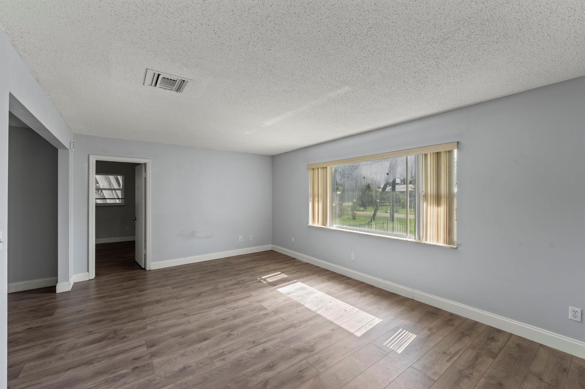 PORT ST LUCIE SECTION 27 - Residential