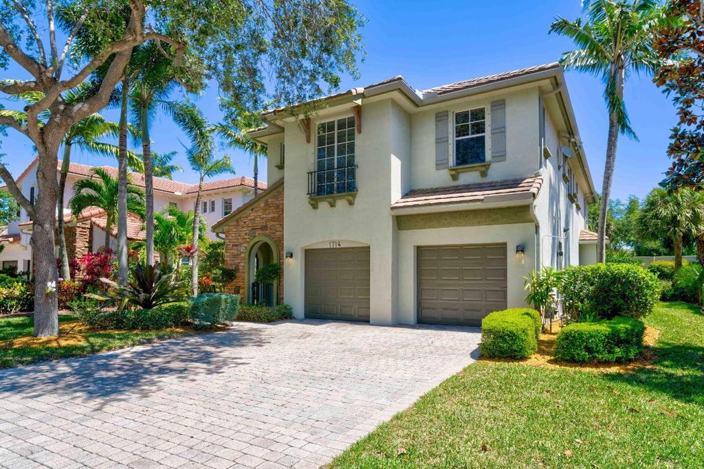 Photo of 1714 Nature Court, Palm Beach Gardens, FL 33410 (MLS # R10979319)