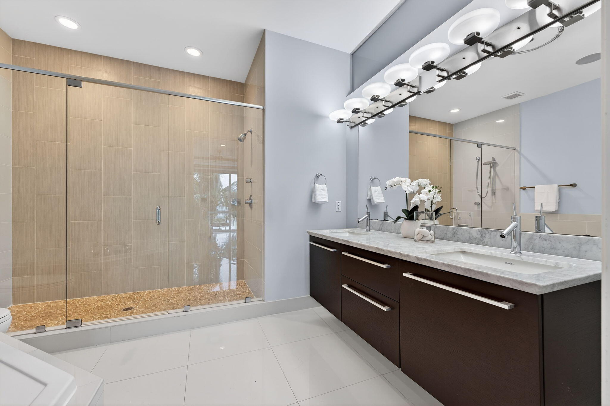 Aqua Lofts - Residential