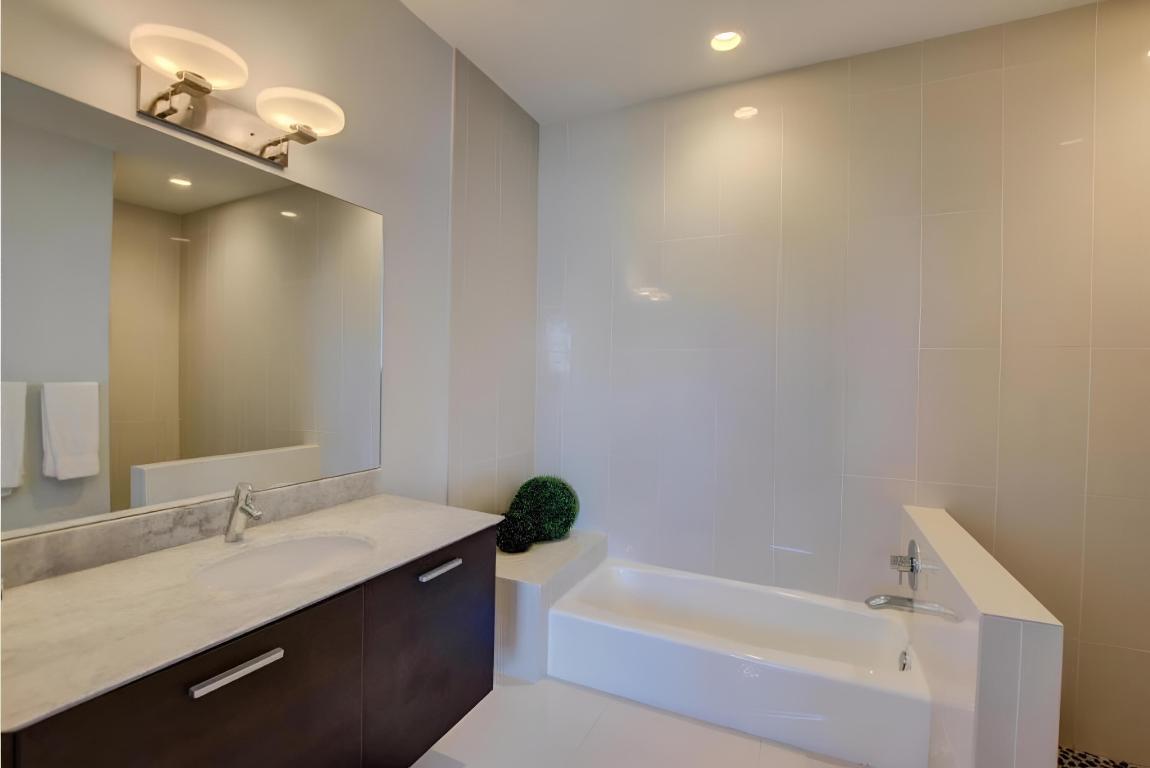 Aqua Lofts - Residential