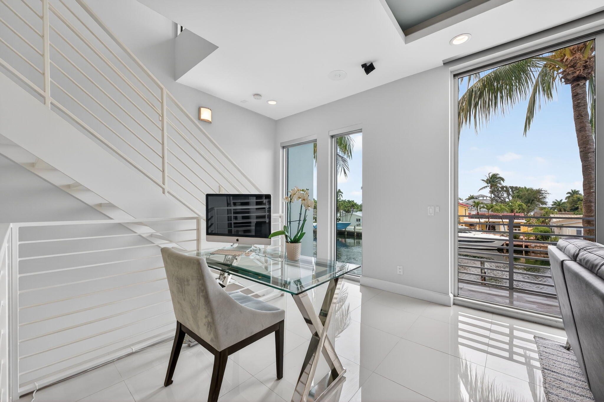 Aqua Lofts - Residential