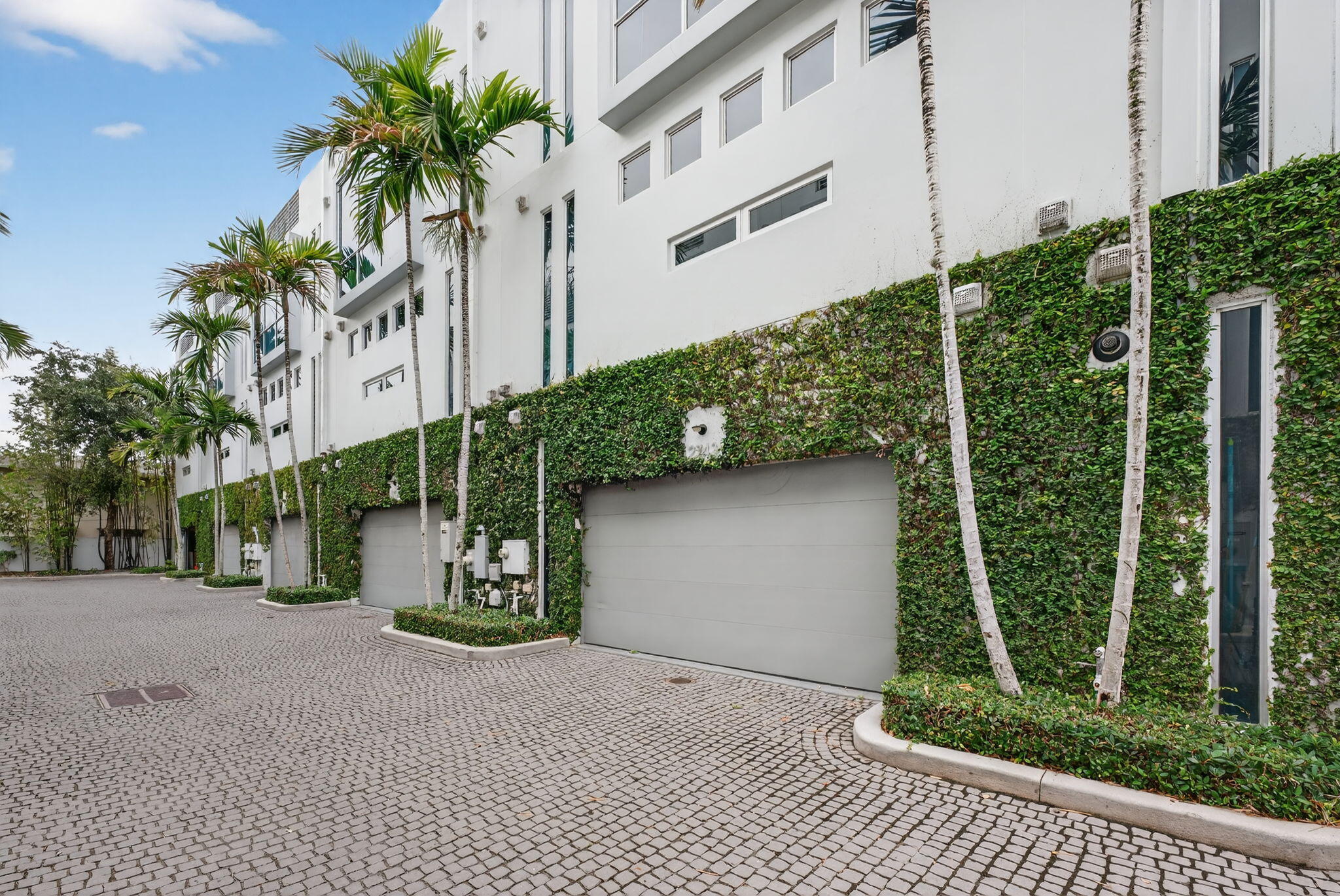 Aqua Lofts - Residential