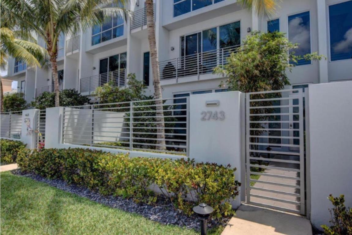 Aqua Lofts - Residential