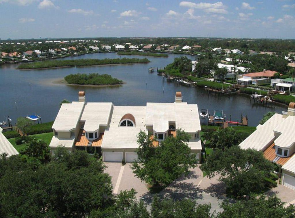 Photo of 384 Spyglass Way, Jupiter, FL 33477 (MLS # R10765365)