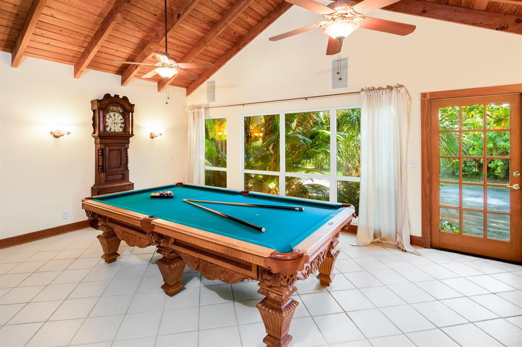 GULFSTREAM PROPERTIES PL & REPL IN PB 18 PGS 27 & - Residential