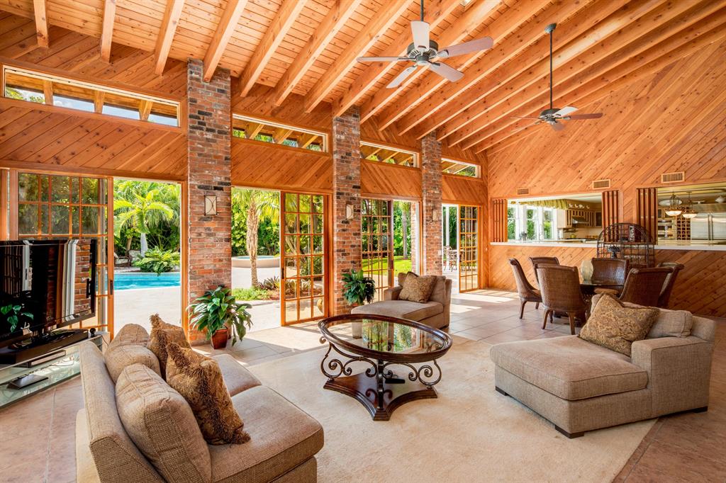 GULFSTREAM PROPERTIES PL & REPL IN PB 18 PGS 27 & - Residential