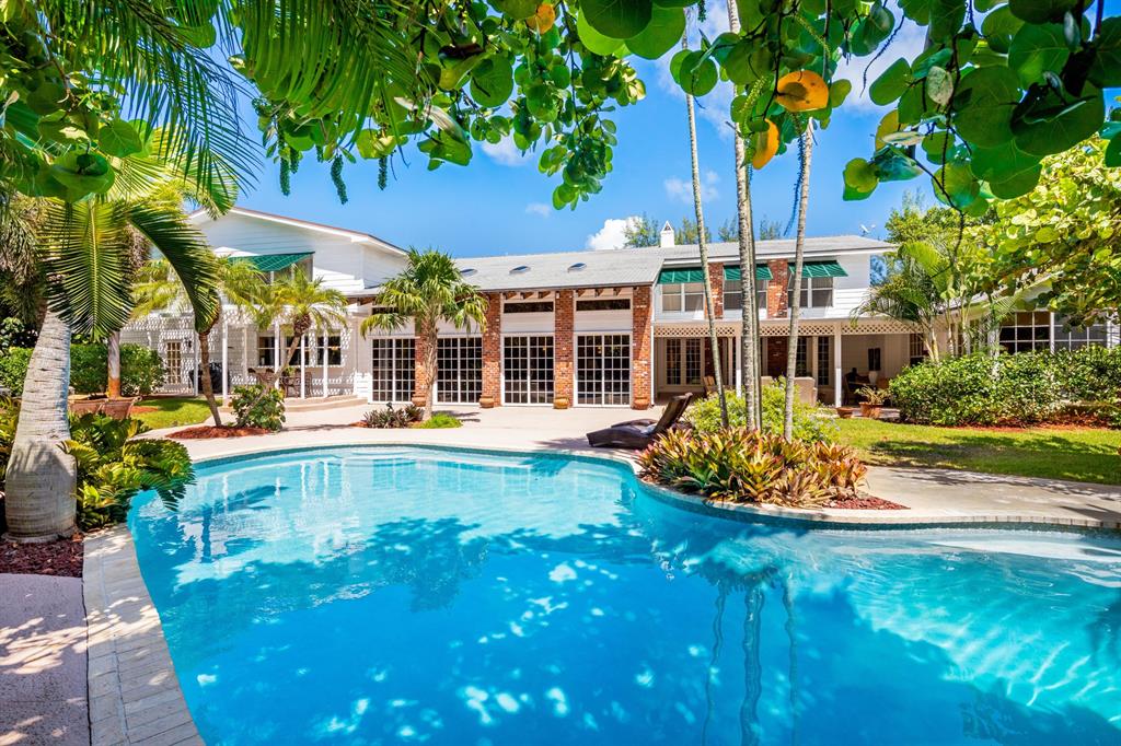 GULFSTREAM PROPERTIES PL & REPL IN PB 18 PGS 27 & - Residential