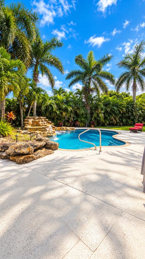 Tiny photo for 5291 Indianwood Village Lane, Lake Worth, FL 33463 (MLS # B26071854)