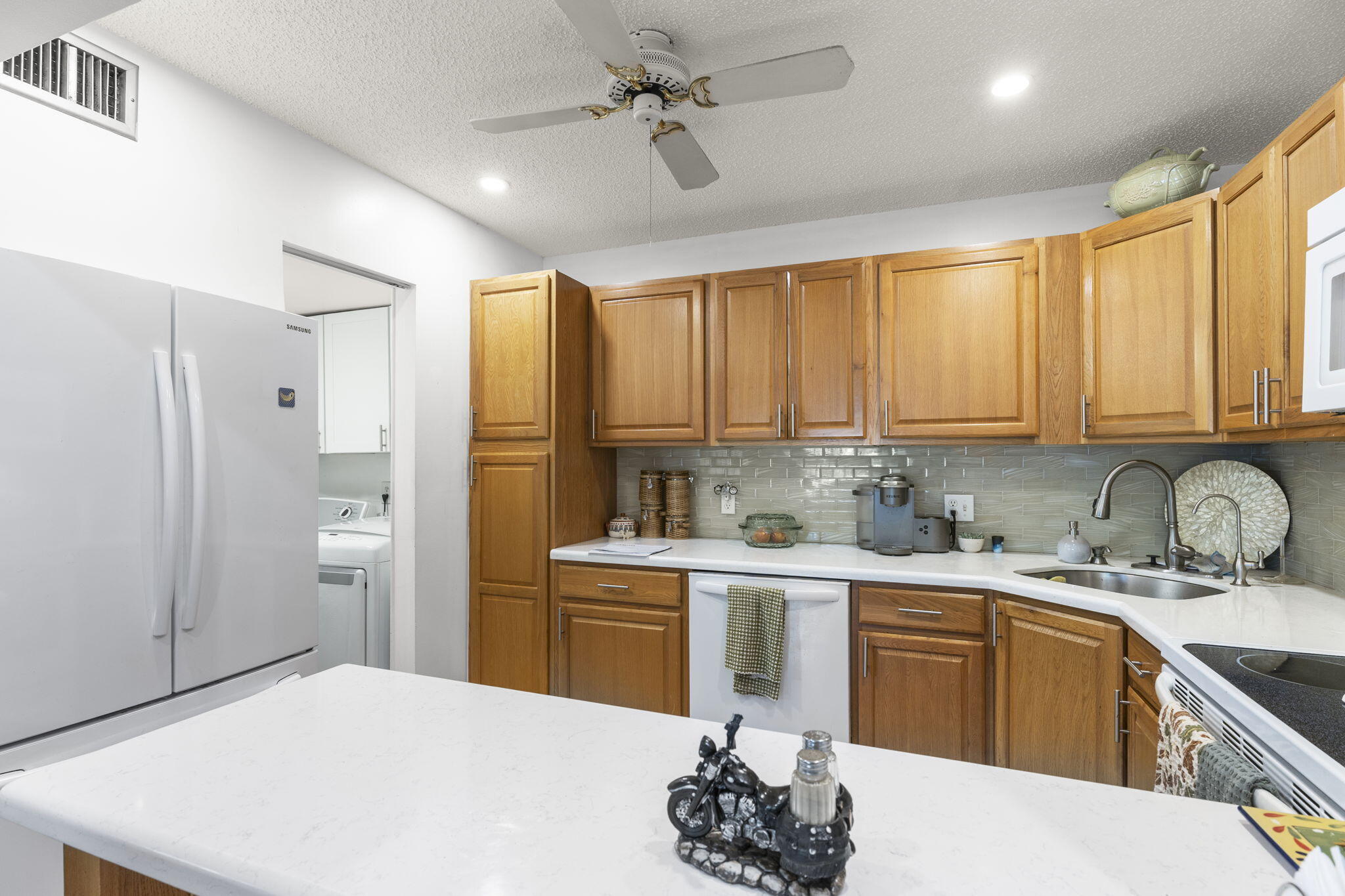 PINE RIDGE SOUTH IV CONDO - Residential