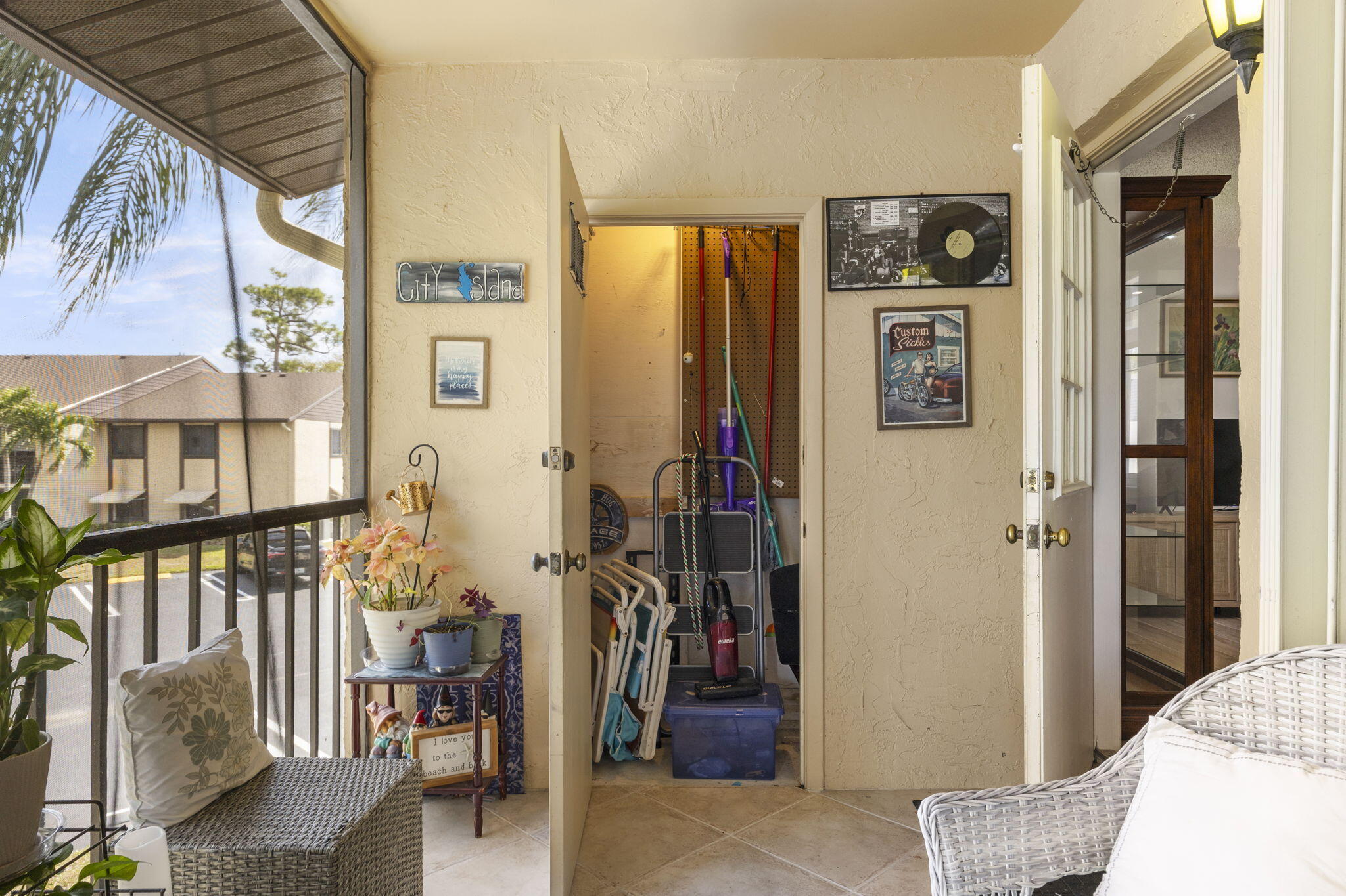 PINE RIDGE SOUTH IV CONDO - Residential