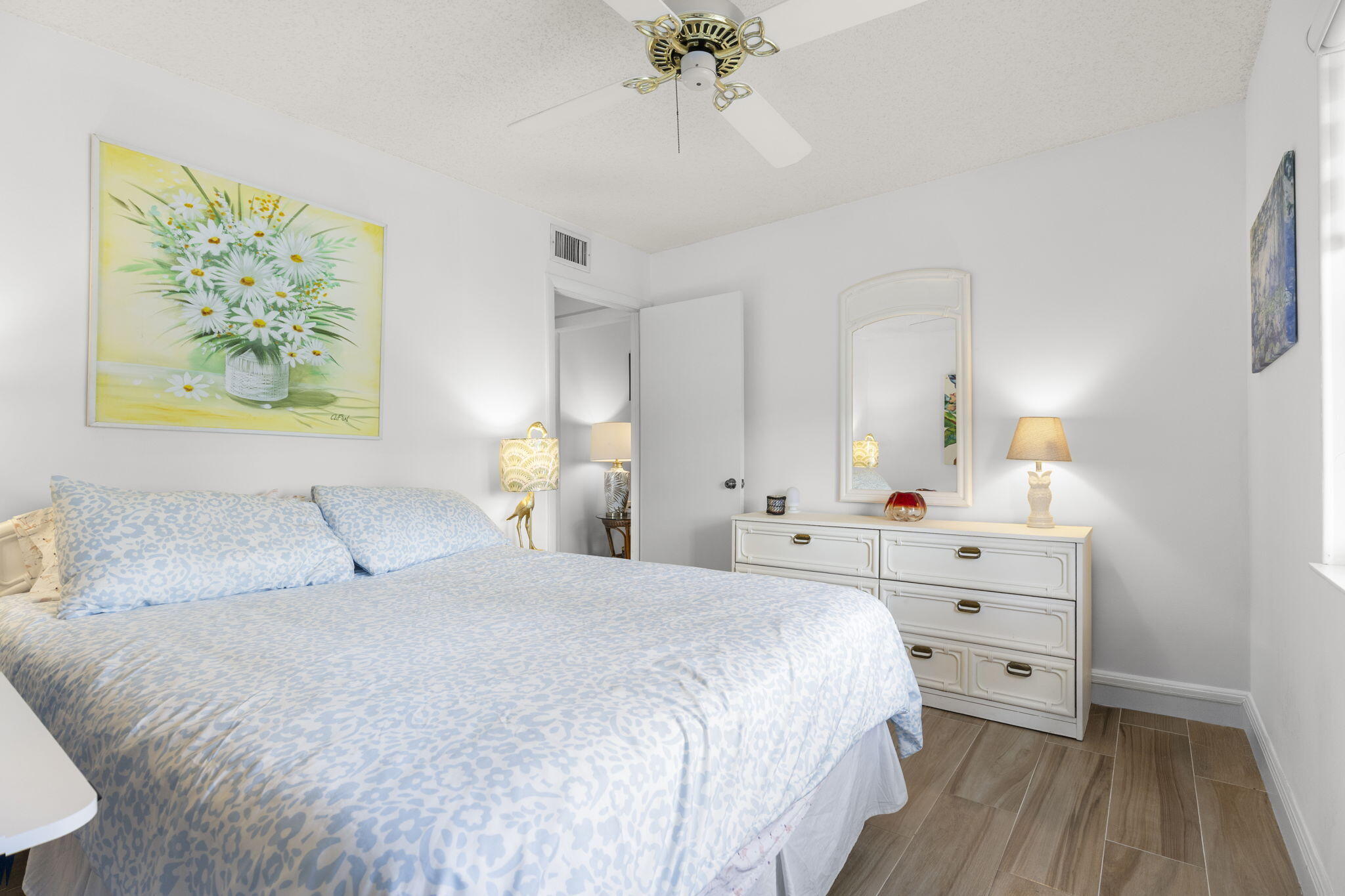 PINE RIDGE SOUTH IV CONDO - Residential