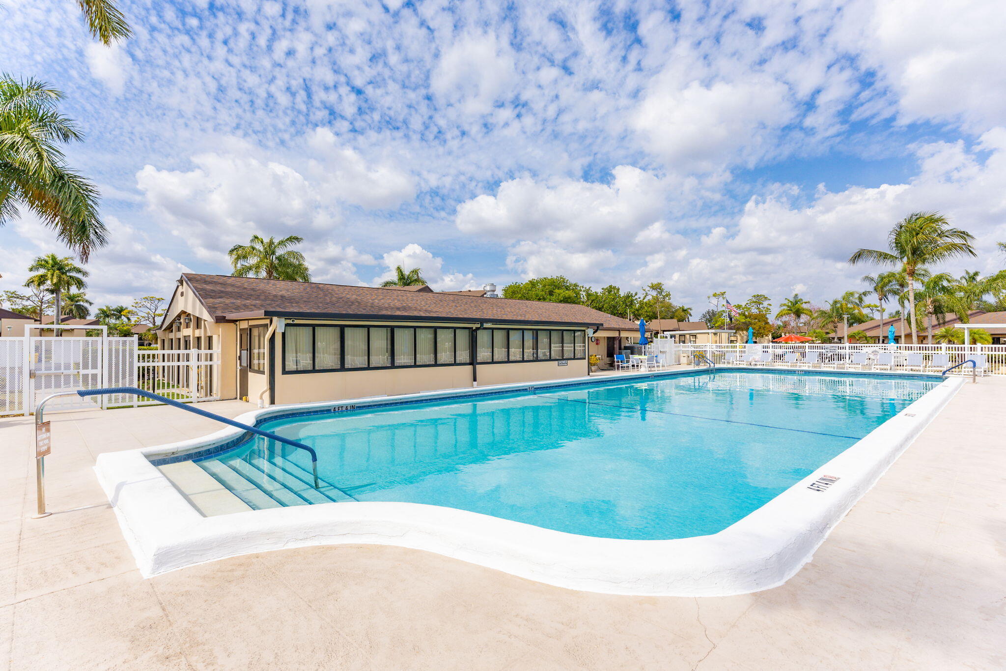 PINE RIDGE SOUTH IV CONDO - Residential