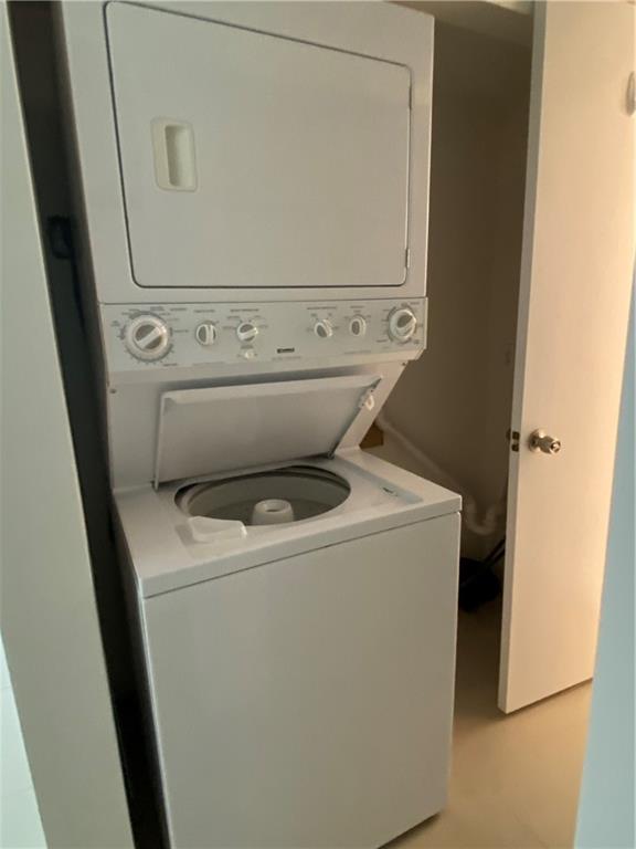 Lighthouse Bay Condo - Residential Lease