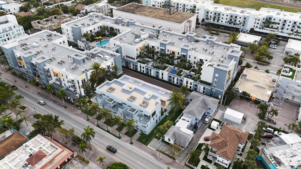 Photo of 140 SE 5th Avenue #5, Delray Beach, FL 33483 (MLS # B26087443)