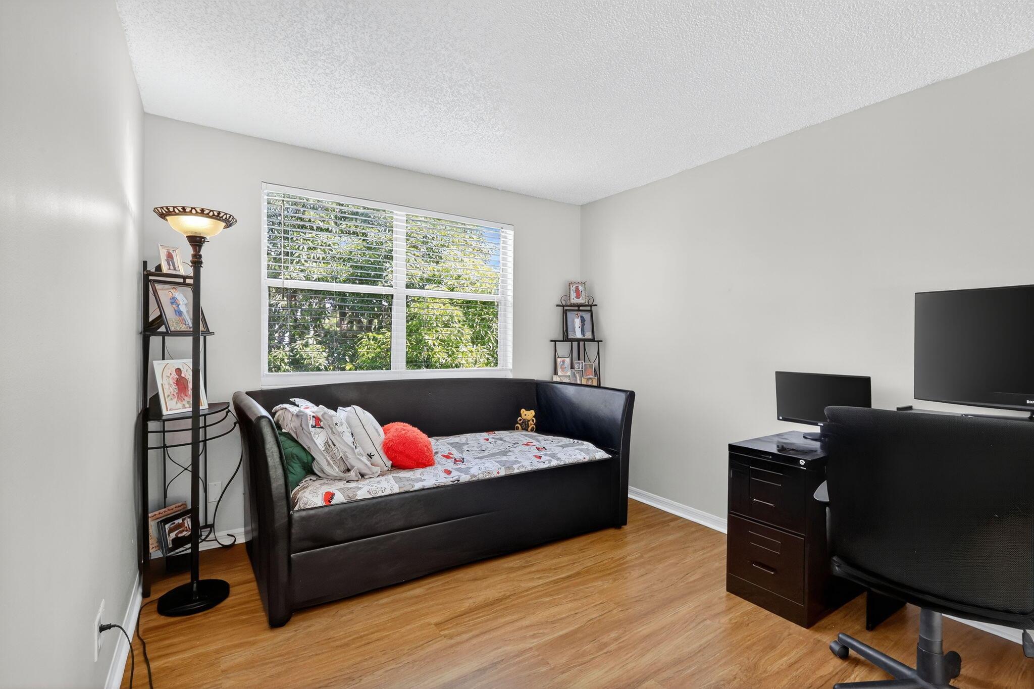 LAKE CHARLESTON TR I 1 - Residential