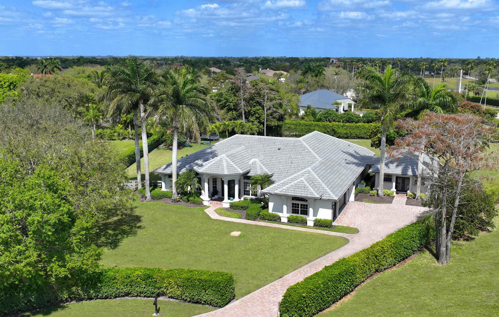 WELLINGTON AERO CLUB OF T - Residential