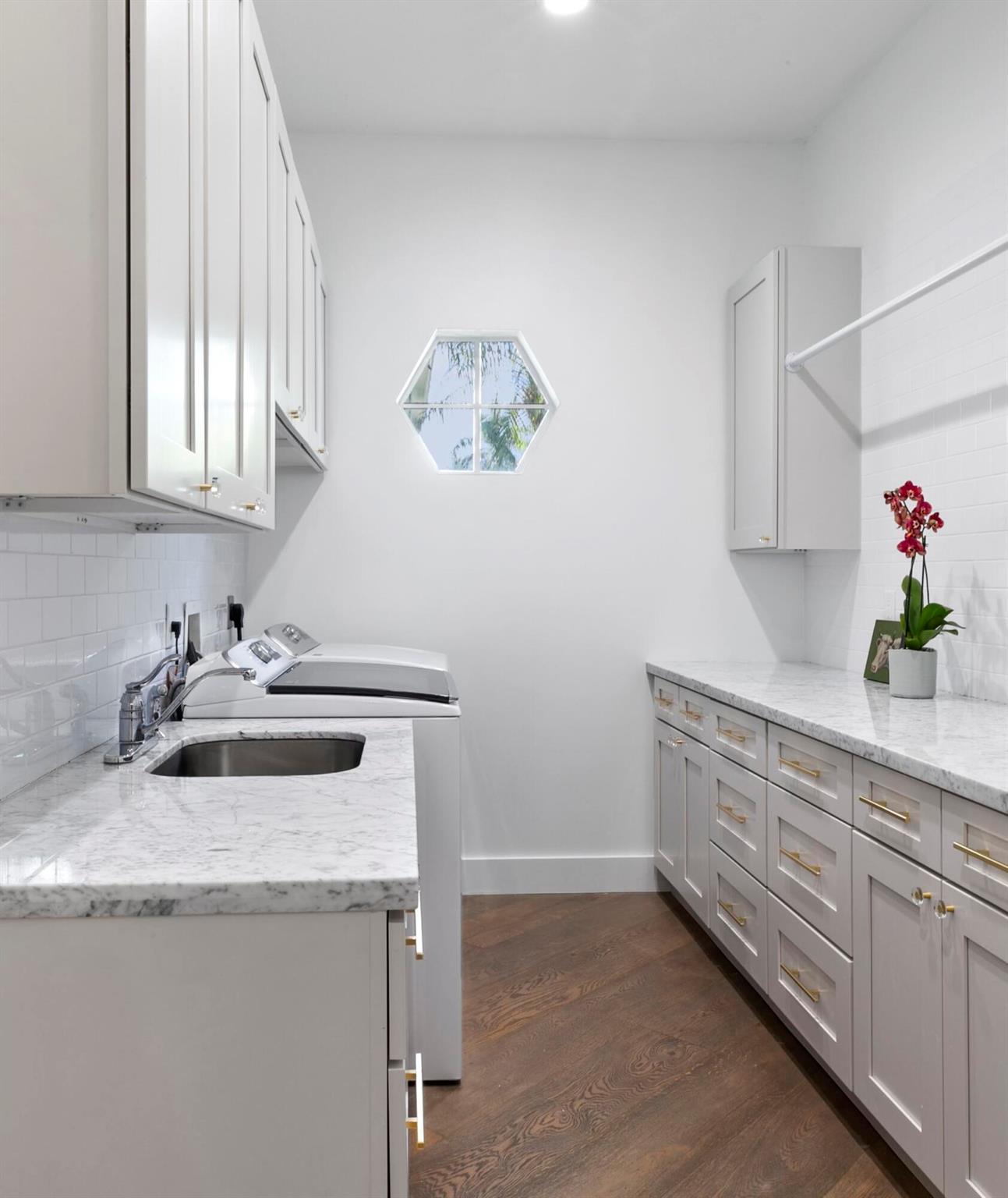 WELLINGTON AERO CLUB OF T - Residential