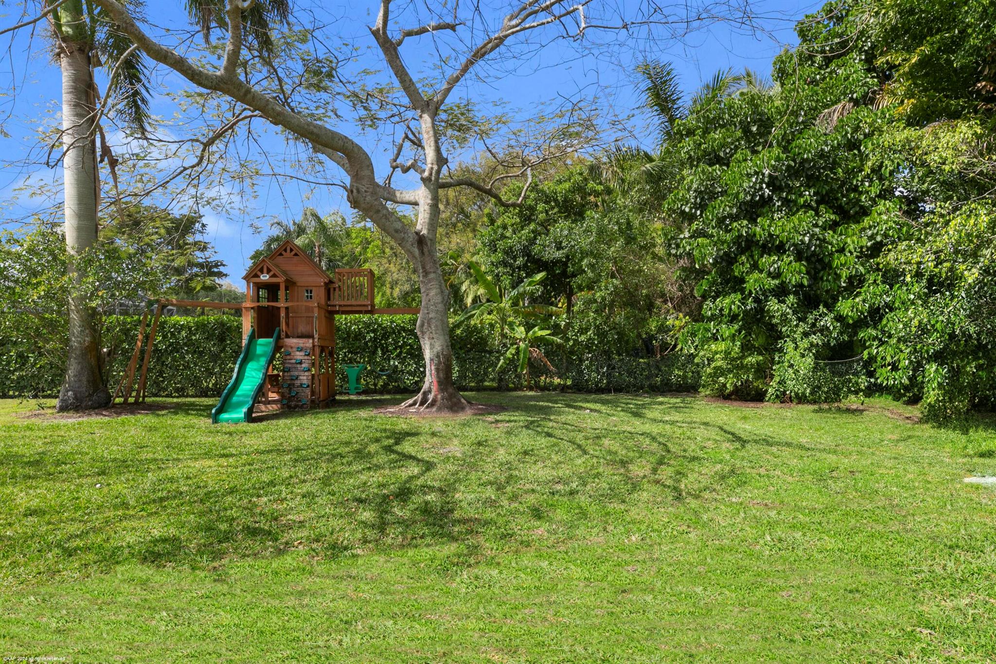 WELLINGTON AERO CLUB OF T - Residential