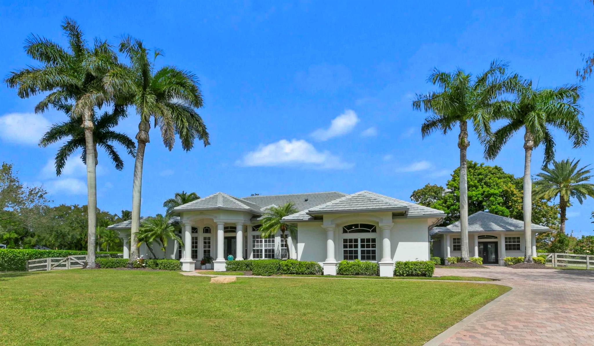 WELLINGTON AERO CLUB OF T - Residential