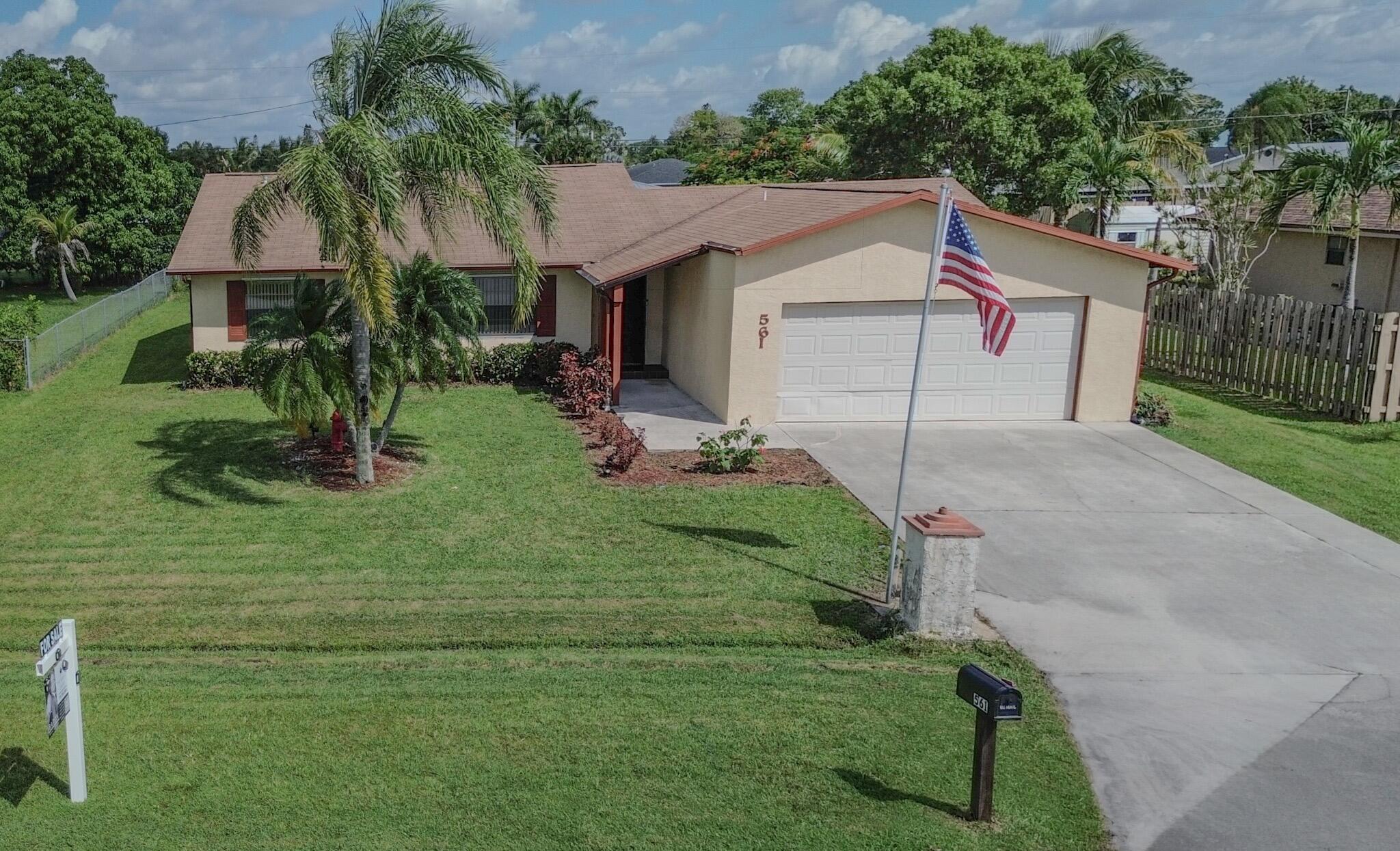 561 SE Marydale Terrace, Port St Lucie, FL, 34983/$337,500 4 561 SE Marydale Terrace