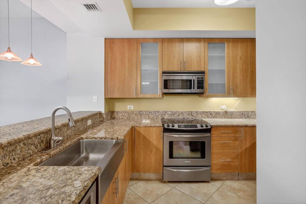 Photo of 2633 NE 14th Avenue #101, Wilton Manors, FL 33334 (MLS # F10550816)