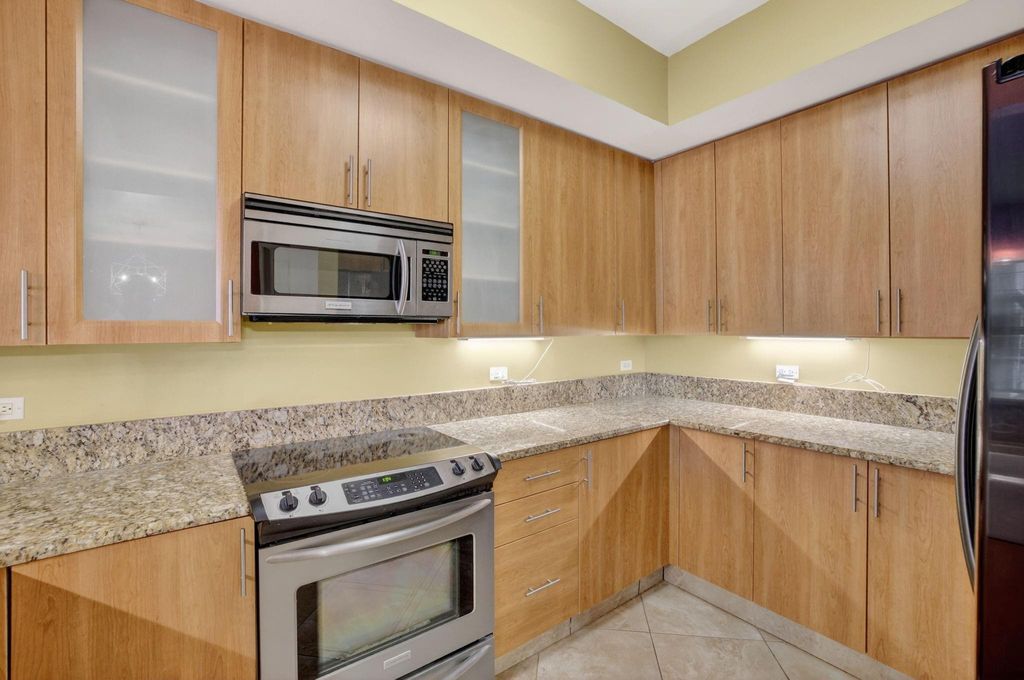 Photo of 2633 NE 14th Avenue #101, Wilton Manors, FL 33334 (MLS # F10550816)