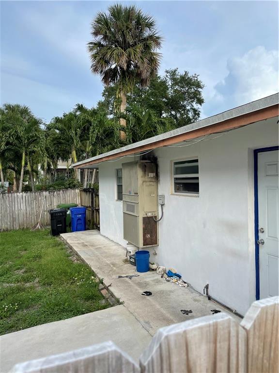 Lauderwood Amd 36-14 B - Residential Income