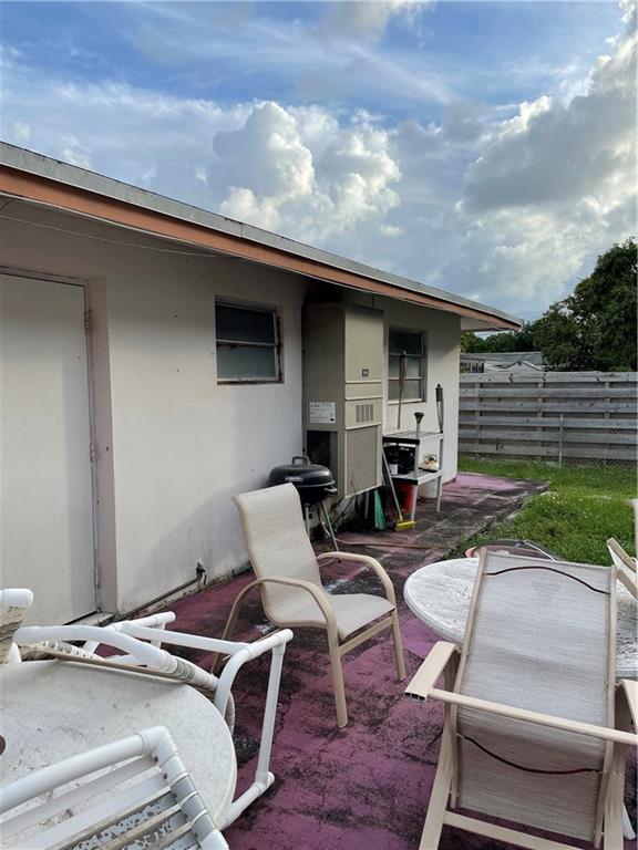 Lauderwood Amd 36-14 B - Residential Income