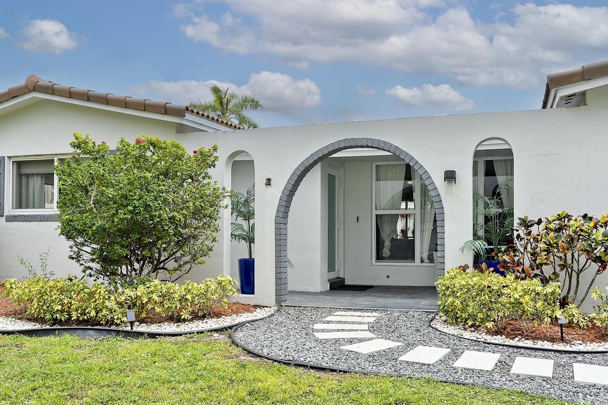 10476 NW 3rd Street