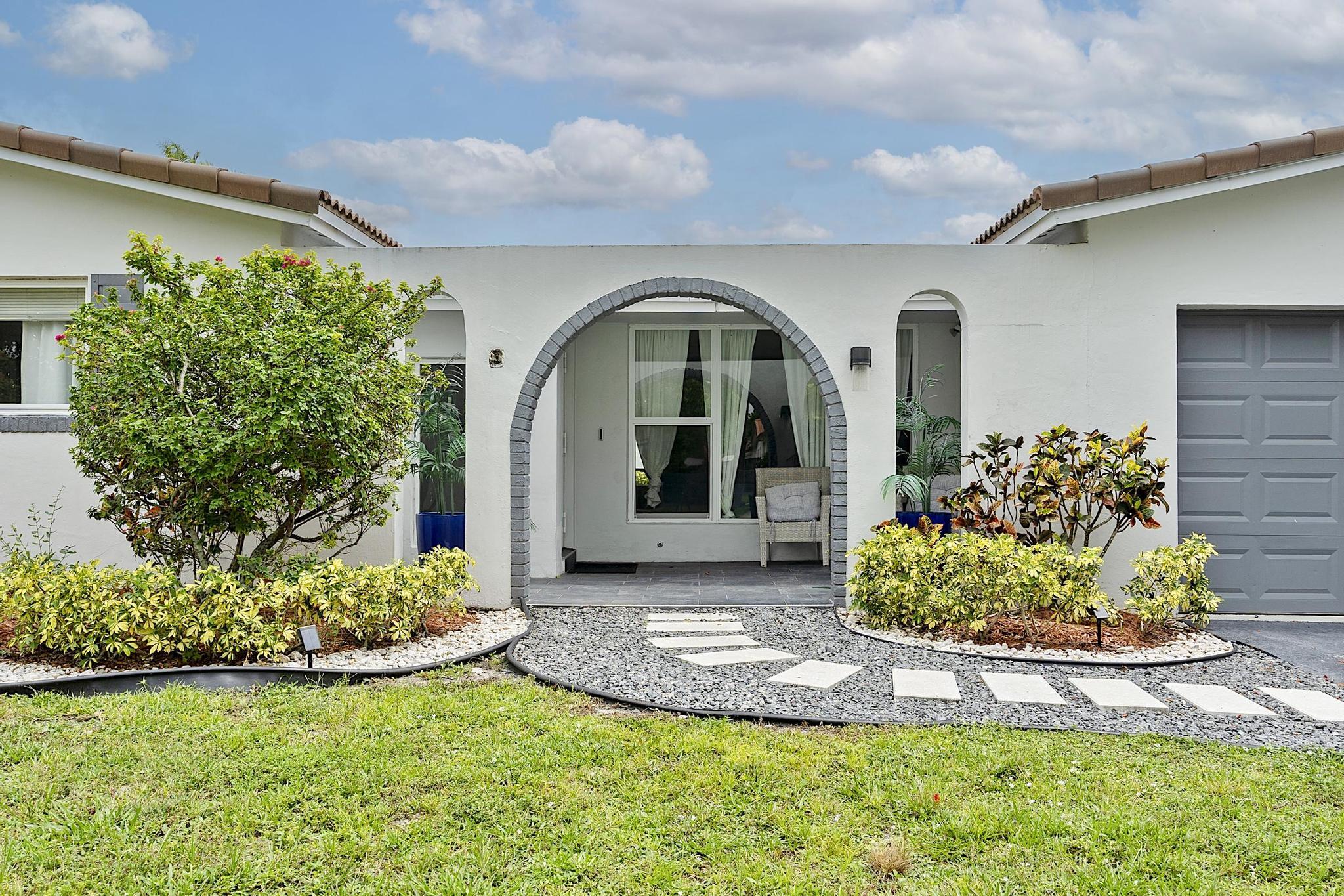 10476 NW 3rd Street