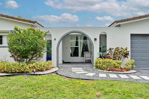 Tiny photo for 10476 NW 3rd Street, Plantation, FL 33324 (MLS # B26036069)