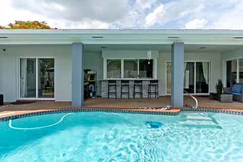 Tiny photo for 10476 NW 3rd Street, Plantation, FL 33324 (MLS # B26036069)