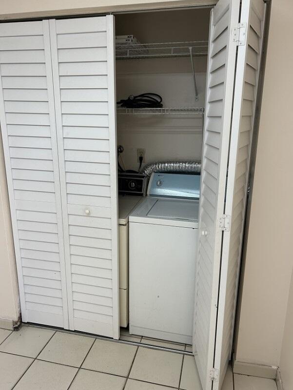 Carmel Twnhms Condo - Residential Lease